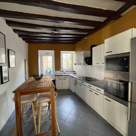 Logement Centre Ville 1 A 4 Chambres Alençon Eksteriør bilde