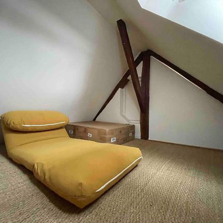 Logement Centre Ville 1 A 4 Chambres Alençon Eksteriør bilde