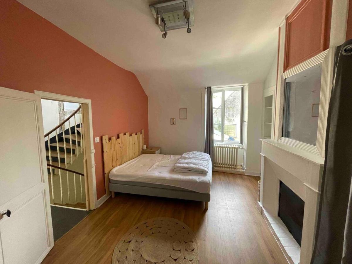 Logement Centre Ville 1 A 4 Chambres Alençon Eksteriør bilde