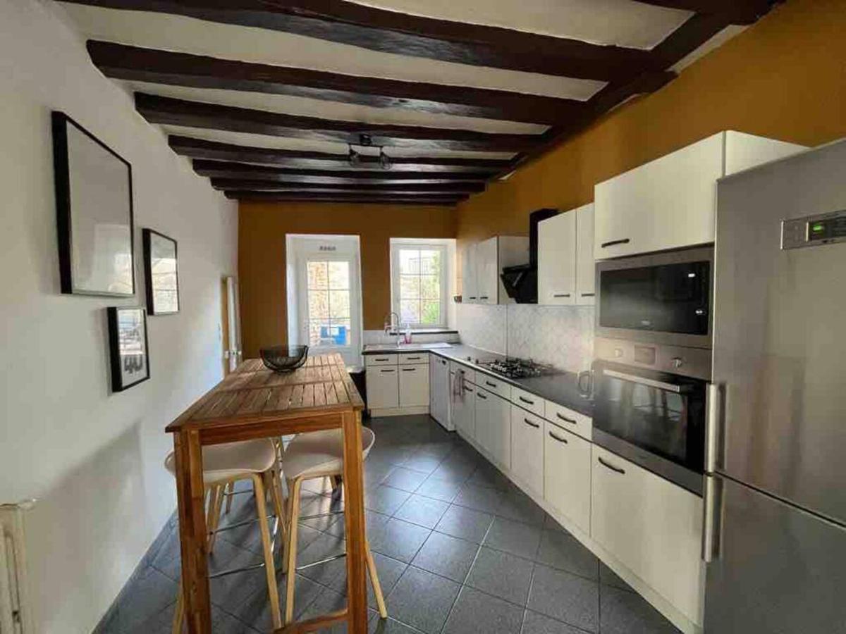 Logement Centre Ville 1 A 4 Chambres Alençon Eksteriør bilde