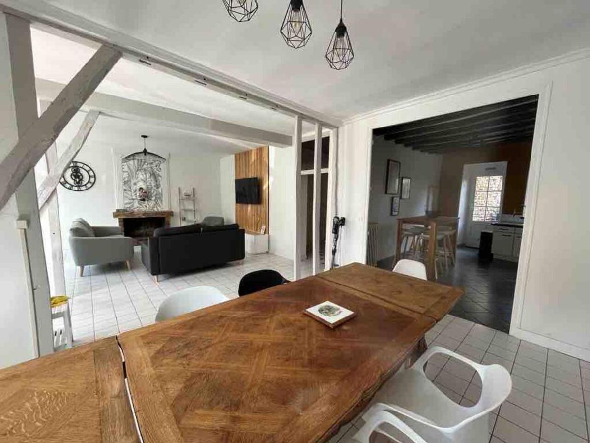 Logement Centre Ville 1 A 4 Chambres Alençon Eksteriør bilde