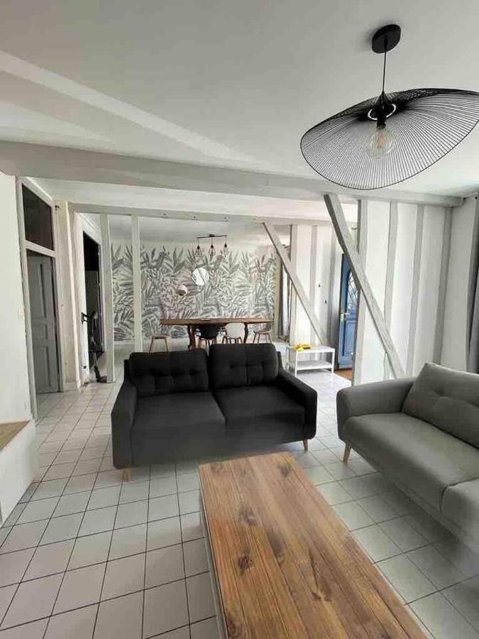 Logement Centre Ville 1 A 4 Chambres Alençon Eksteriør bilde